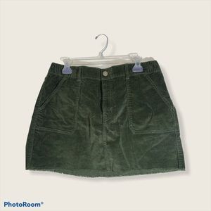 High rise mini skirt 💚